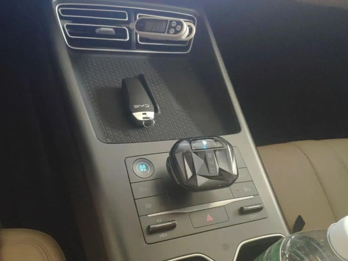 BYD Song Pro New Energy 2025 Second-Generation DM-i 75KM Leading Edition — миниатюра 16