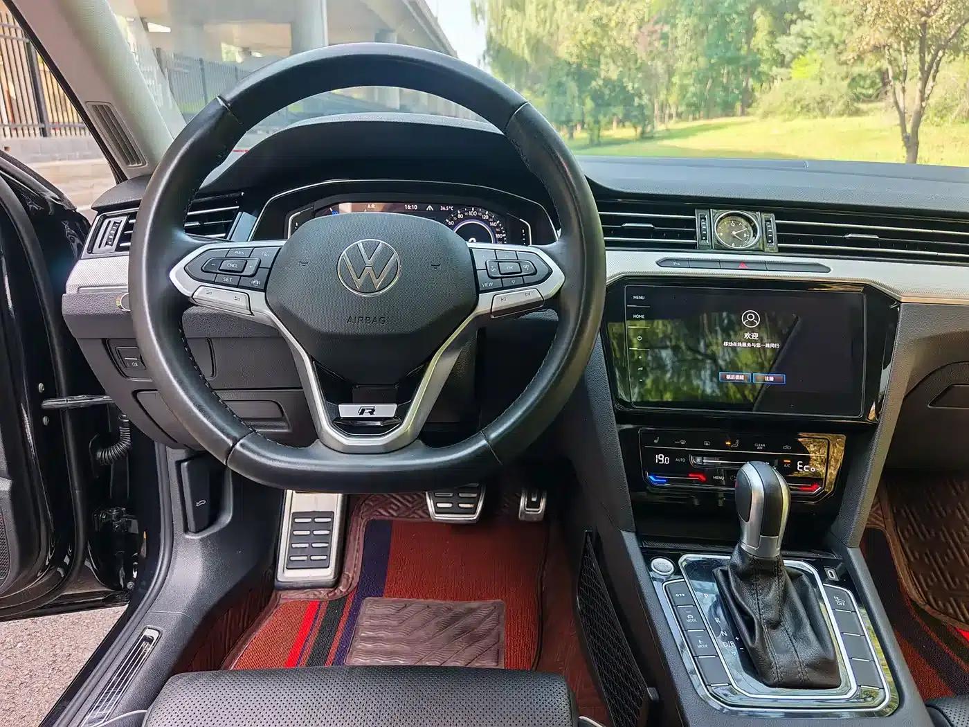 2022 Volkswagen Passat PHEV GTE Luxury Edition — миниатюра 7