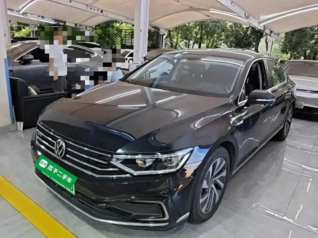2022 Volkswagen Passat PHEV GTE Luxury Edition — миниатюра 2