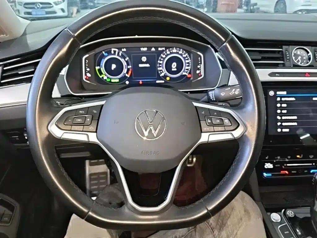 2022 Volkswagen Passat PHEV GTE Luxury Edition — миниатюра 11