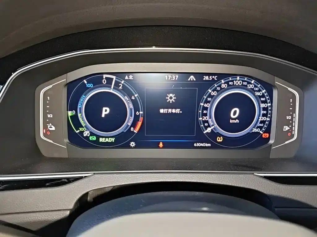 2022 Volkswagen Passat PHEV GTE Luxury Edition — миниатюра 12