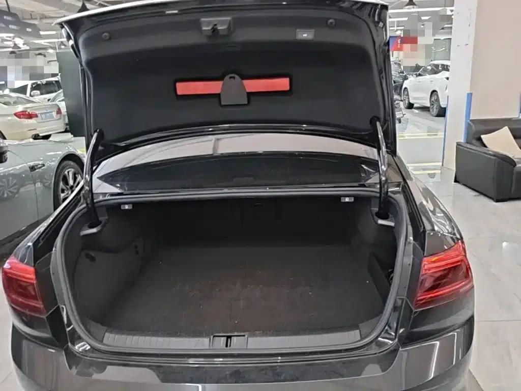 2022 Volkswagen Passat PHEV GTE Luxury Edition — миниатюра 19