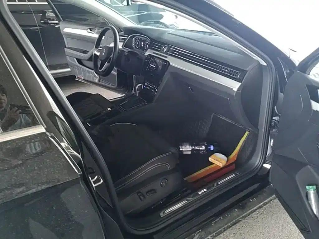 2022 Volkswagen Passat PHEV GTE Luxury Edition — миниатюра 11