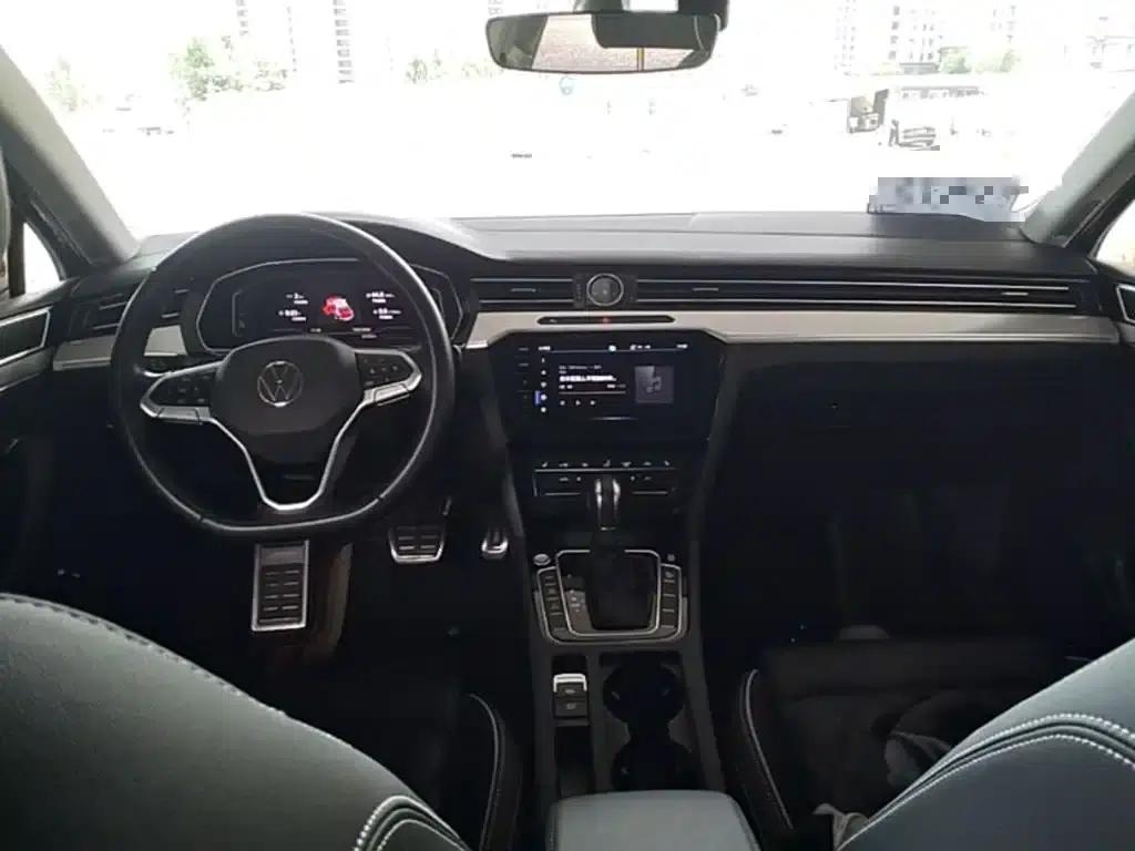 2022 Volkswagen Passat PHEV GTE Luxury Edition — миниатюра 16