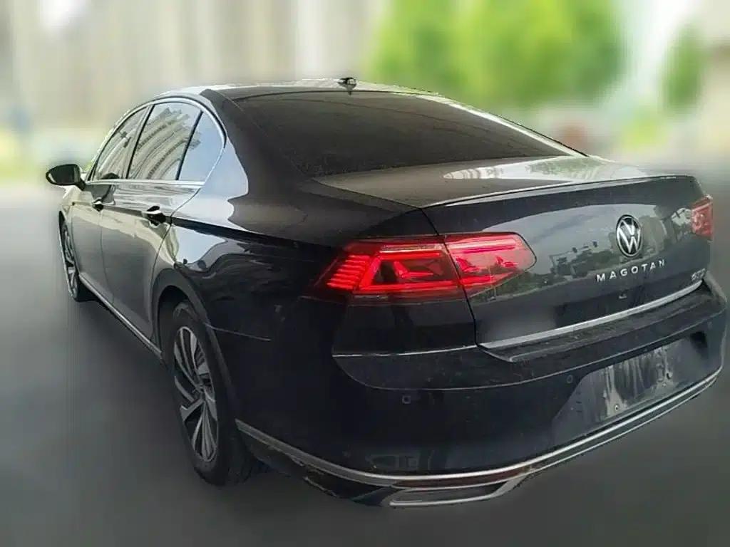 2022 Volkswagen Passat PHEV GTE Luxury Edition — миниатюра 9