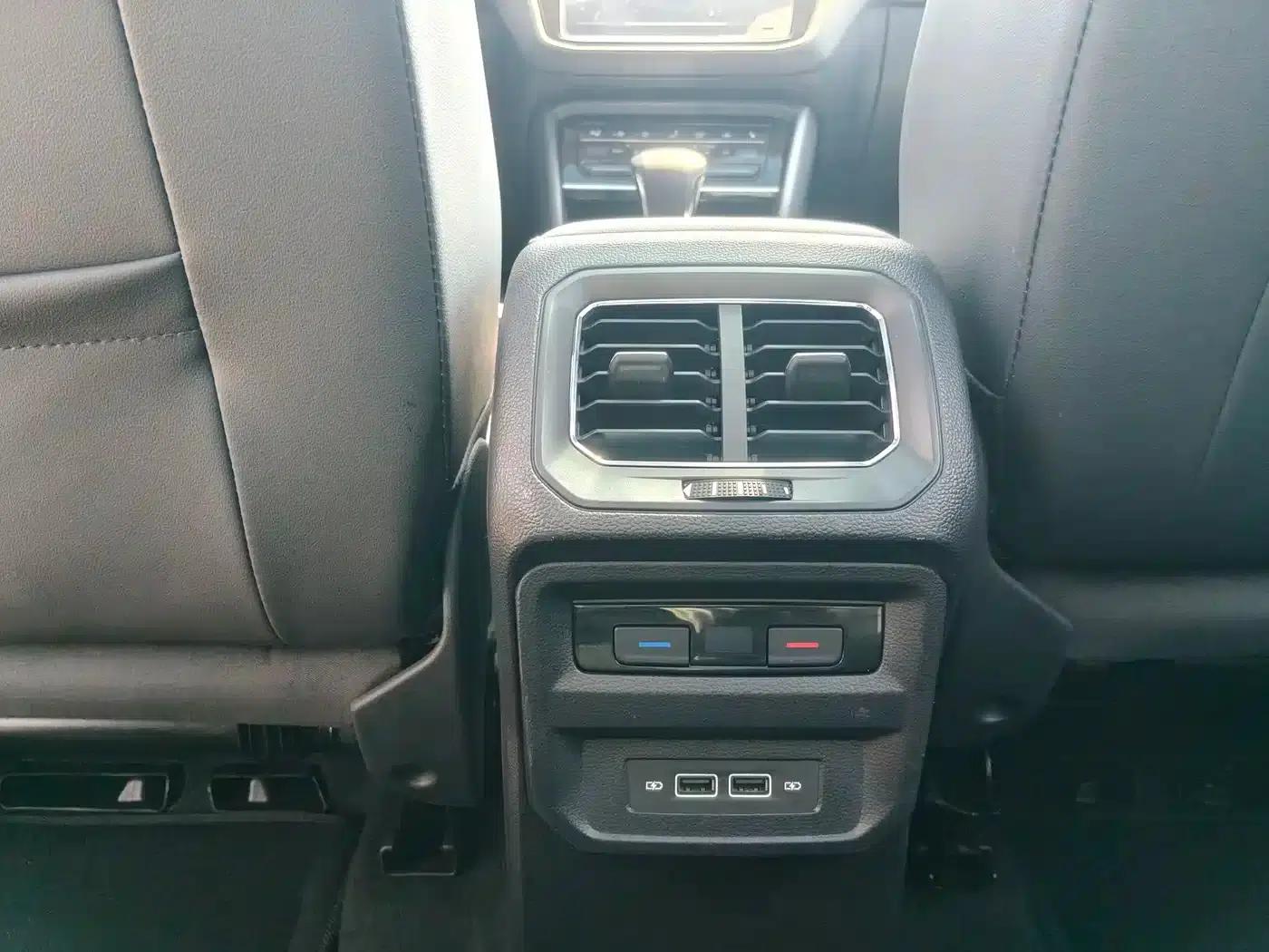 Tiguan L Plug-in Hybrid 2021 430PHEV Plug-in Hybrid Flagship Edition — миниатюра 19