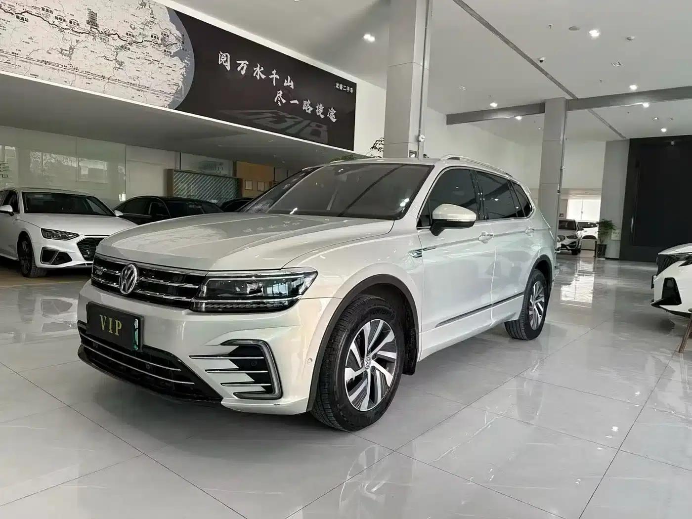 Tiguan L Plug-in Hybrid 2020 430PHEV Plug-in Hybrid Flagship Edition — миниатюра 1