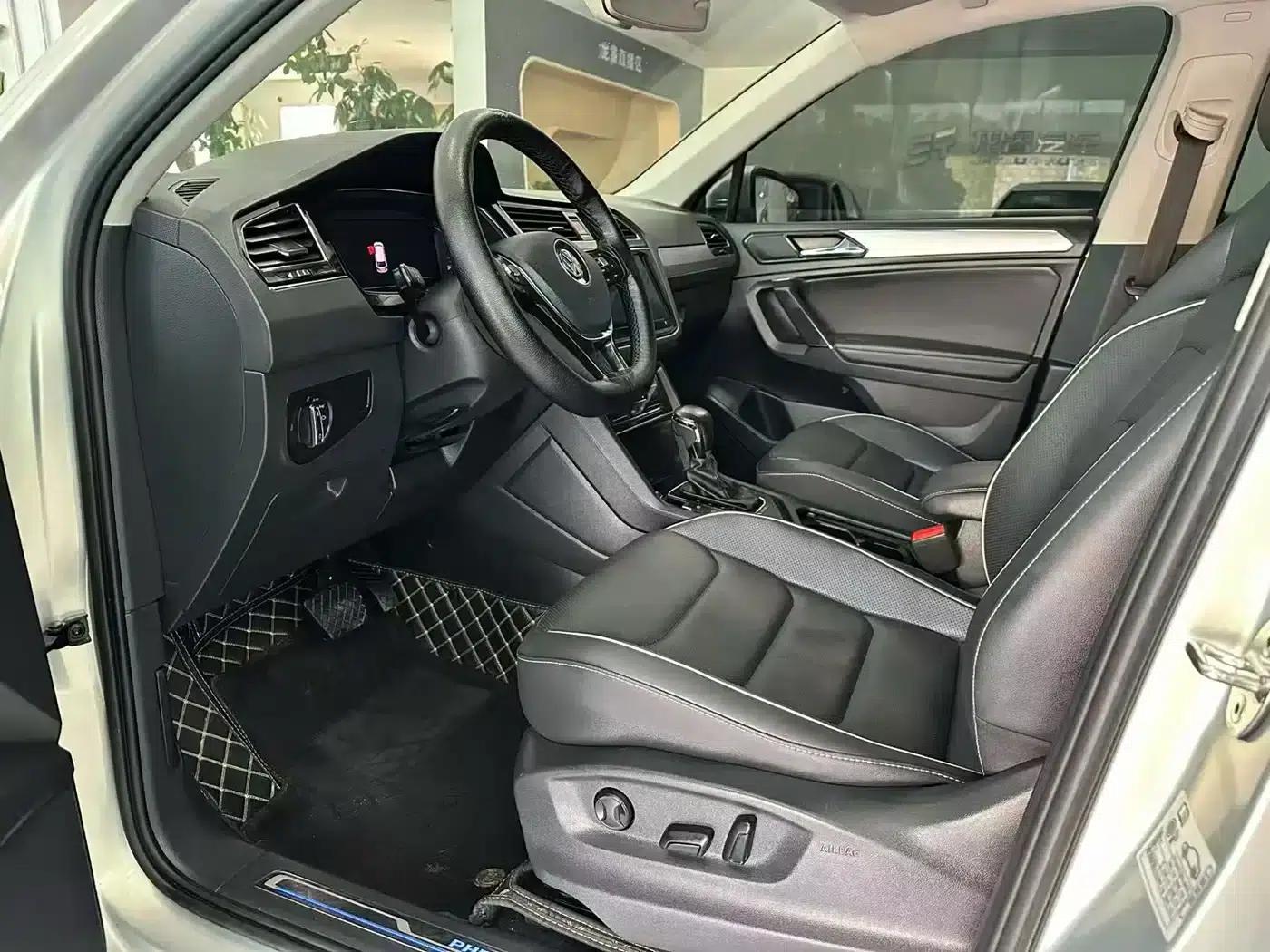 Tiguan L Plug-in Hybrid 2020 430PHEV Plug-in Hybrid Flagship Edition — миниатюра 13