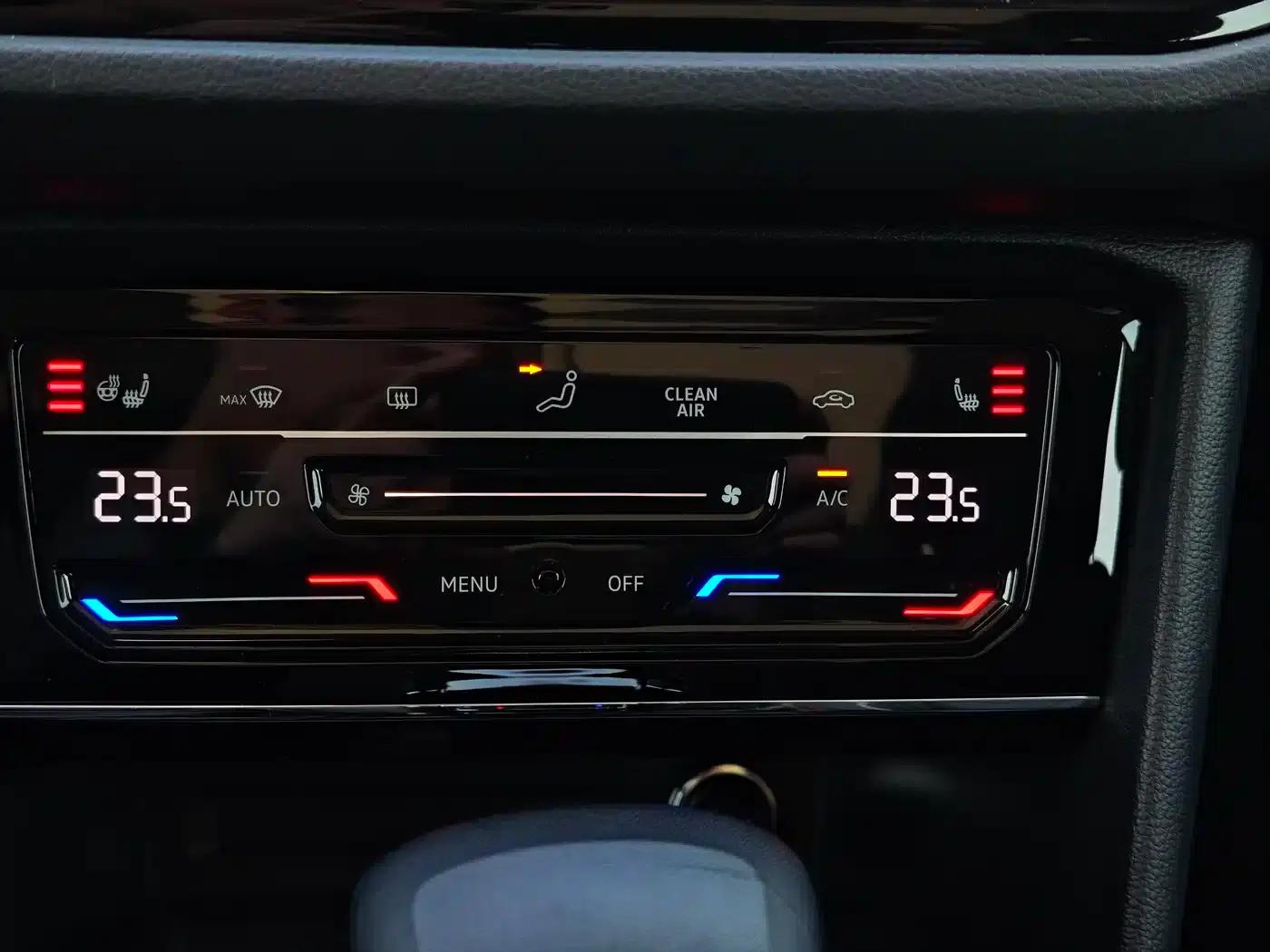 Tiguan L Plug-in Hybrid 2020 430PHEV Plug-in Hybrid Flagship Edition — миниатюра 15