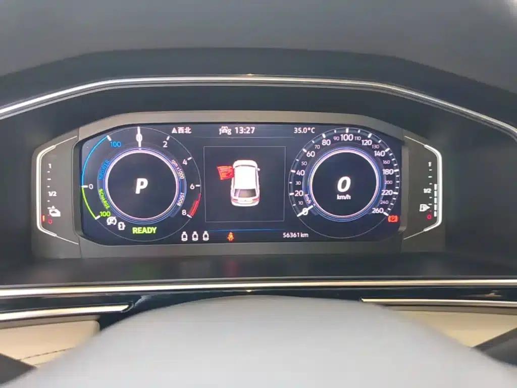 2022 Volkswagen Tiguan L Plug-in Hybrid 430PHEV Premium Edition — миниатюра 12