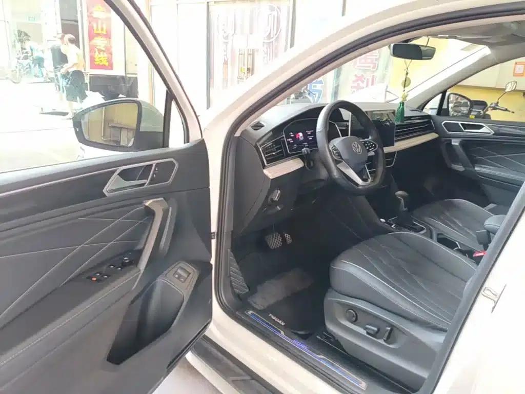 2022 Volkswagen Tiguan L Plug-in Hybrid 430PHEV Premium Edition — миниатюра 16
