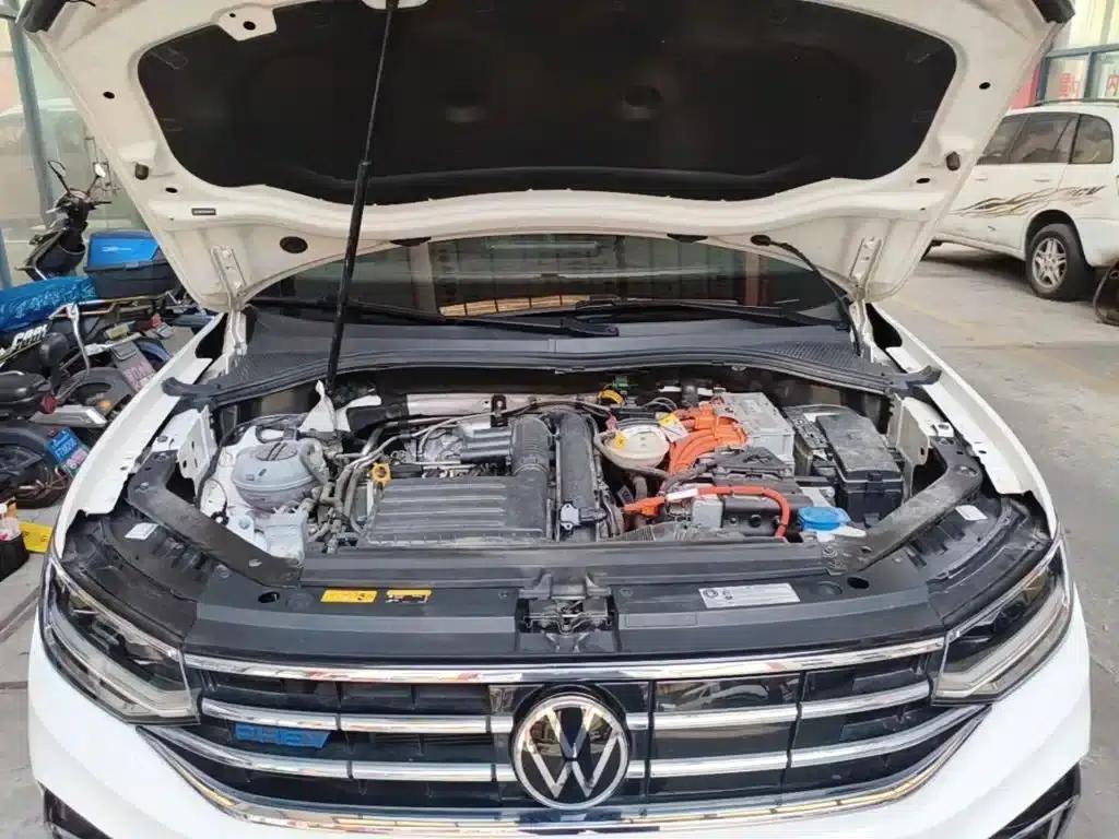 2022 Volkswagen Tiguan L Plug-in Hybrid 430PHEV Premium Edition — миниатюра 20