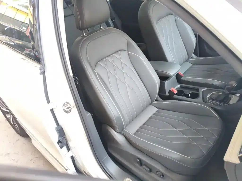 2022 Volkswagen Tiguan L Plug-in Hybrid 430PHEV Premium Edition — миниатюра 25