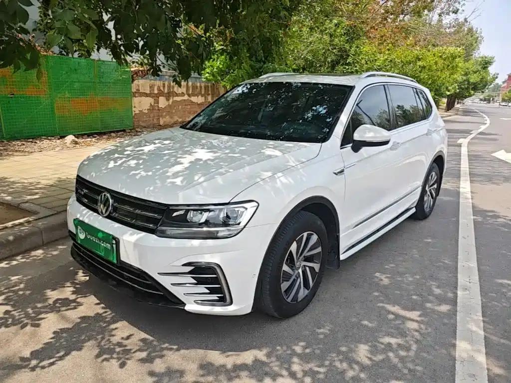 Tiguan L Plug-in Hybrid 2020 430PHEV Plug-in Hybrid Premium Edition — миниатюра 1