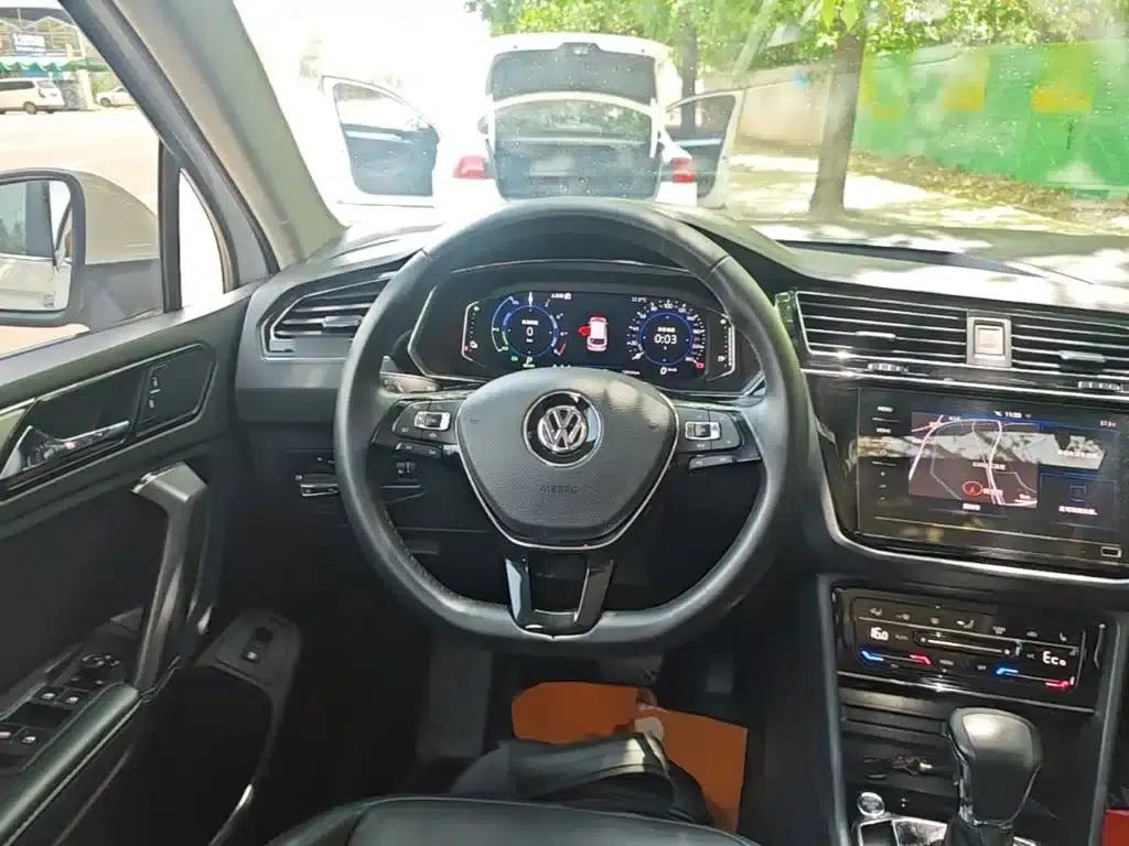 Tiguan L Plug-in Hybrid 2020 430PHEV Plug-in Hybrid Premium Edition — миниатюра 11