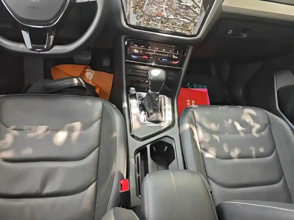 Tiguan L Plug-in Hybrid 2020 430PHEV Plug-in Hybrid Premium Edition — миниатюра 14