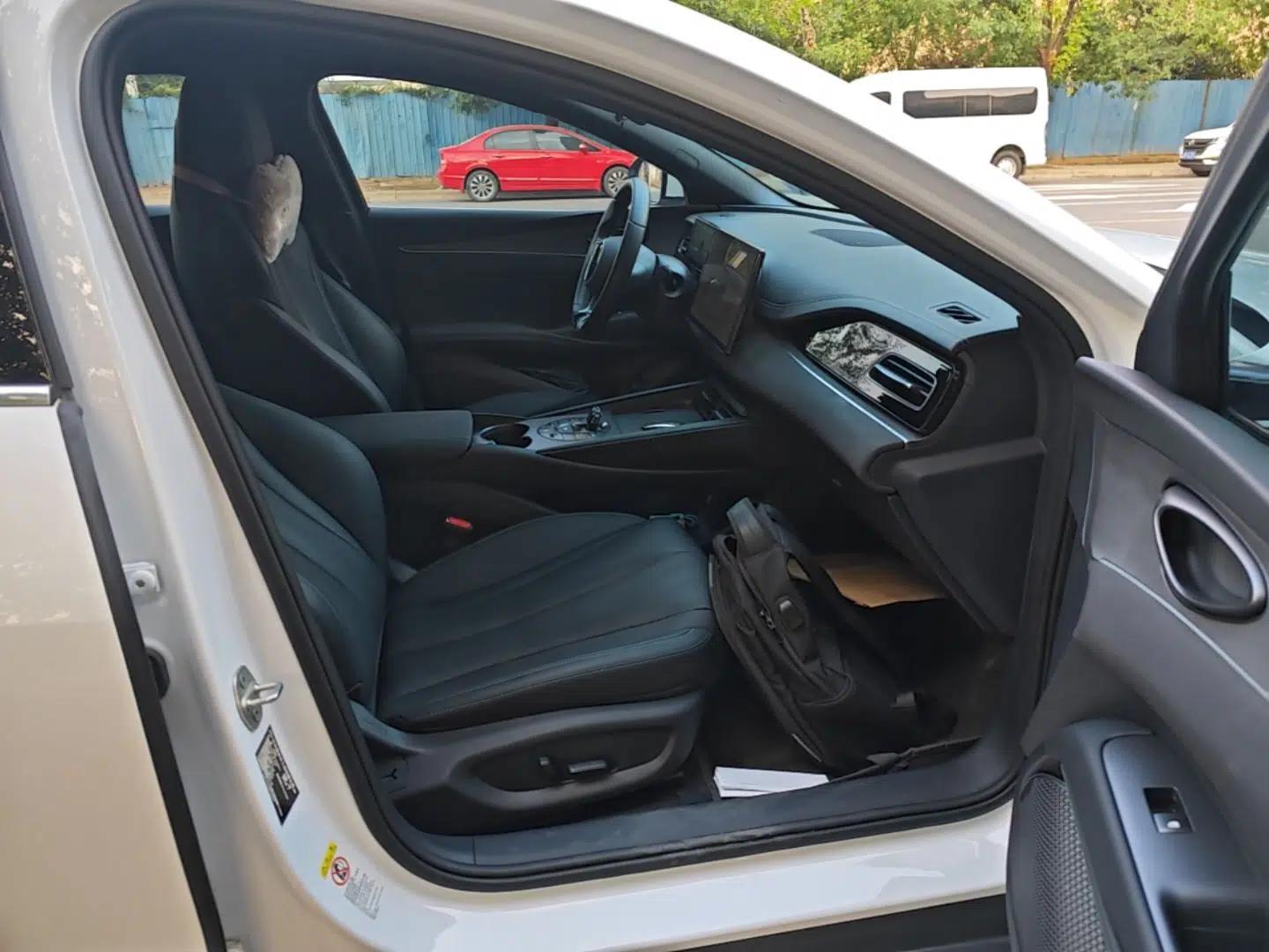 BYD Seal 06 New Energy 2024 DM-i 120KM Luxury Model — миниатюра 19