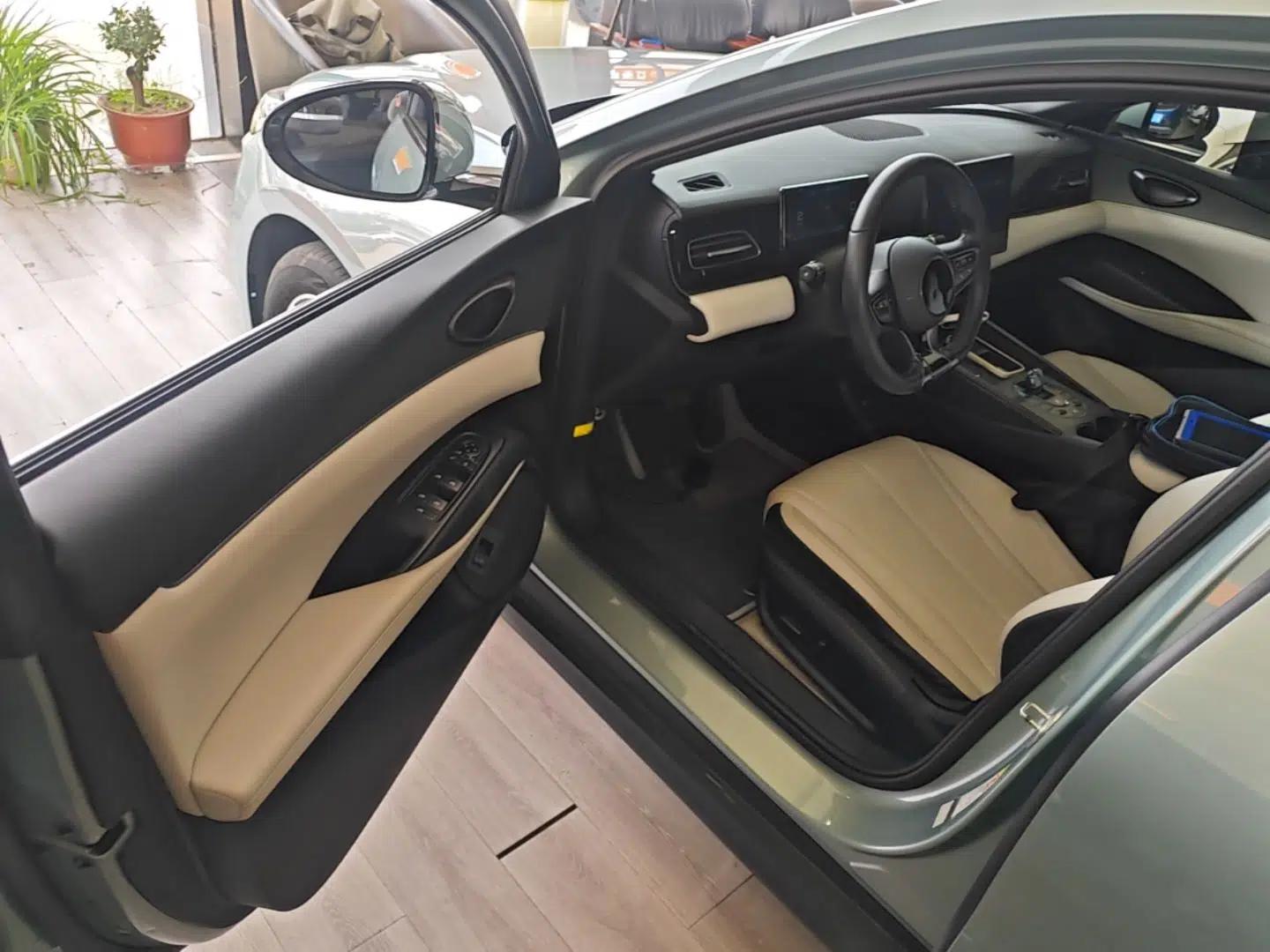 BYD Seal 06 New Energy 2024 DM-i 120KM Prestige Model — миниатюра 18