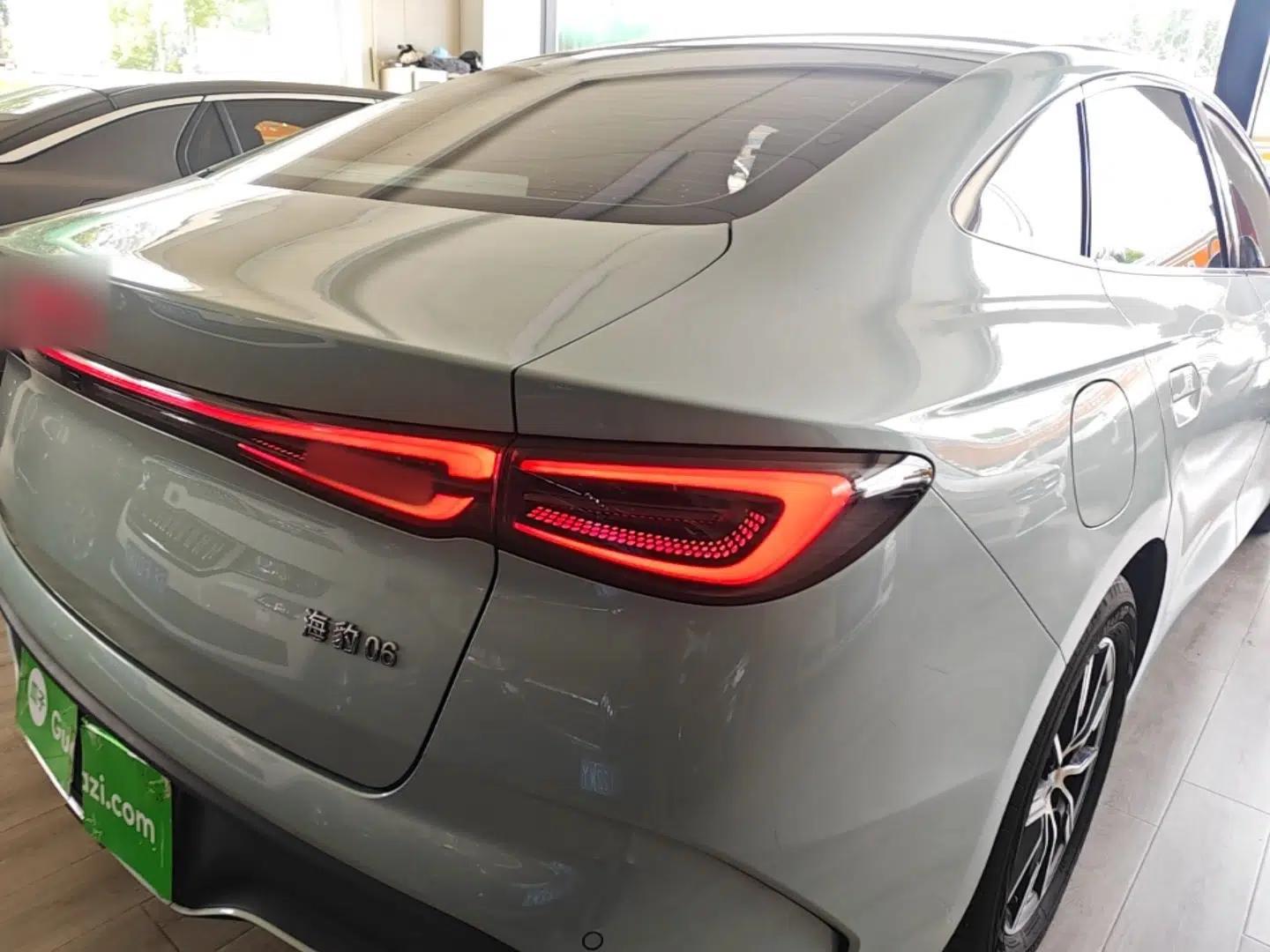 BYD Seal 06 New Energy 2024 DM-i 120KM Prestige Model — миниатюра 9