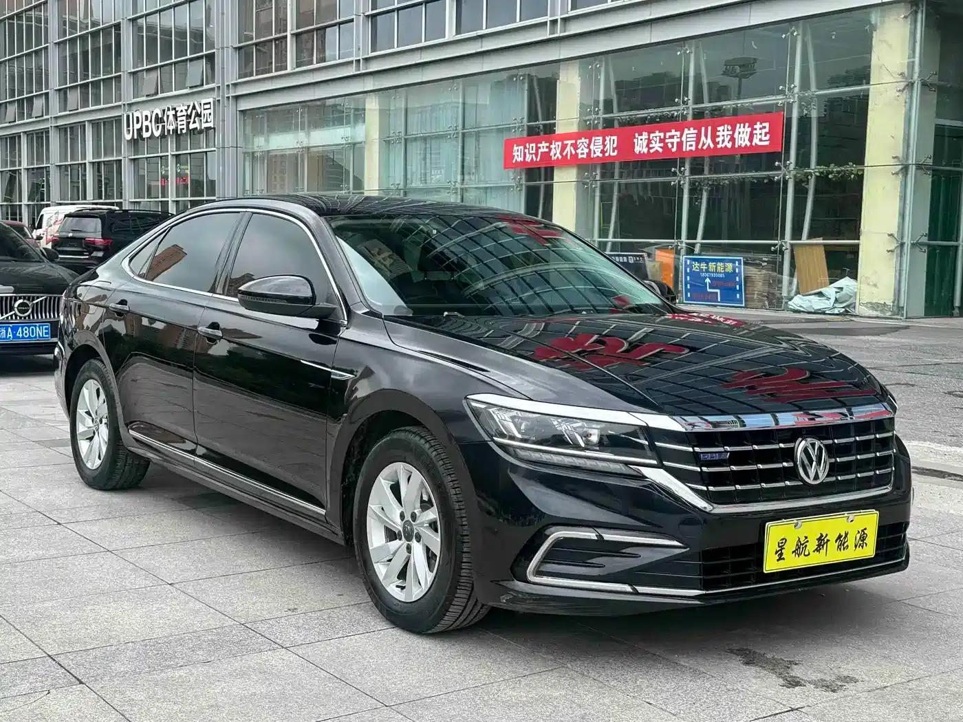 2020 Volkswagen Passat Plug-in Hybrid 430PHEV Hybrid Elite Edition (China VI Emission Standard) — миниатюра 2