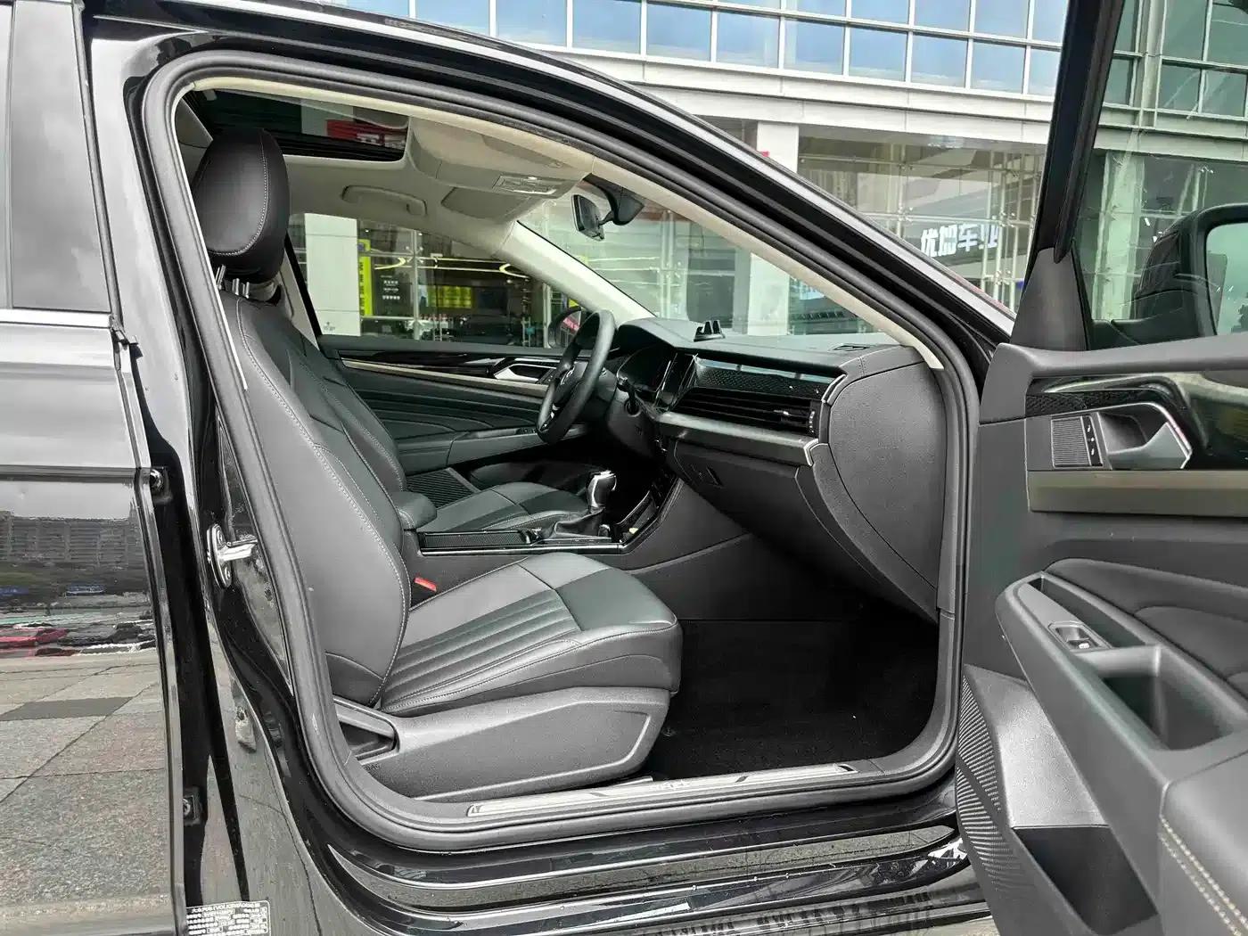 2020 Volkswagen Passat Plug-in Hybrid 430PHEV Hybrid Elite Edition (China VI Emission Standard) — миниатюра 12