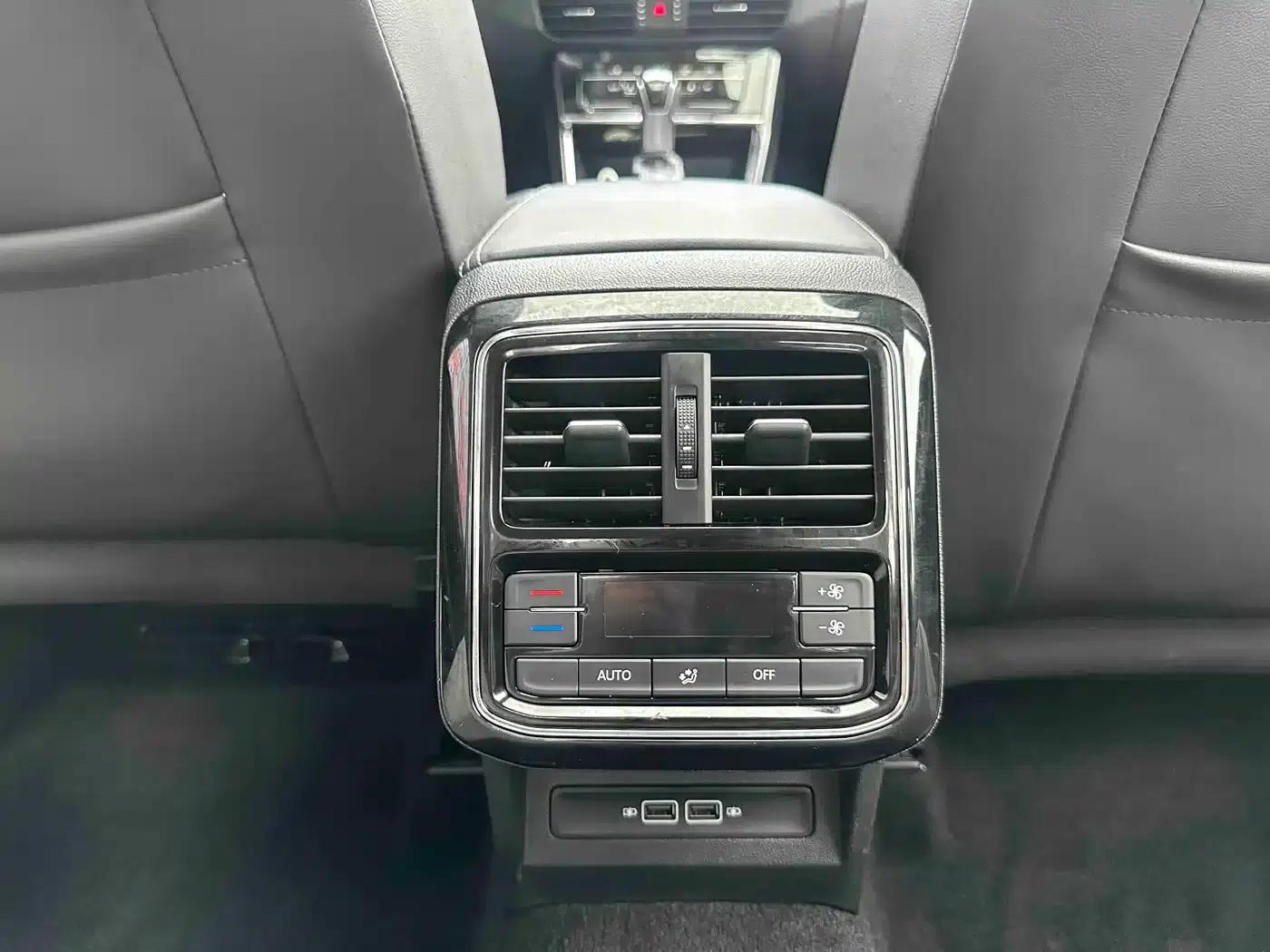 2020 Volkswagen Passat Plug-in Hybrid 430PHEV Hybrid Elite Edition (China VI Emission Standard) — миниатюра 18