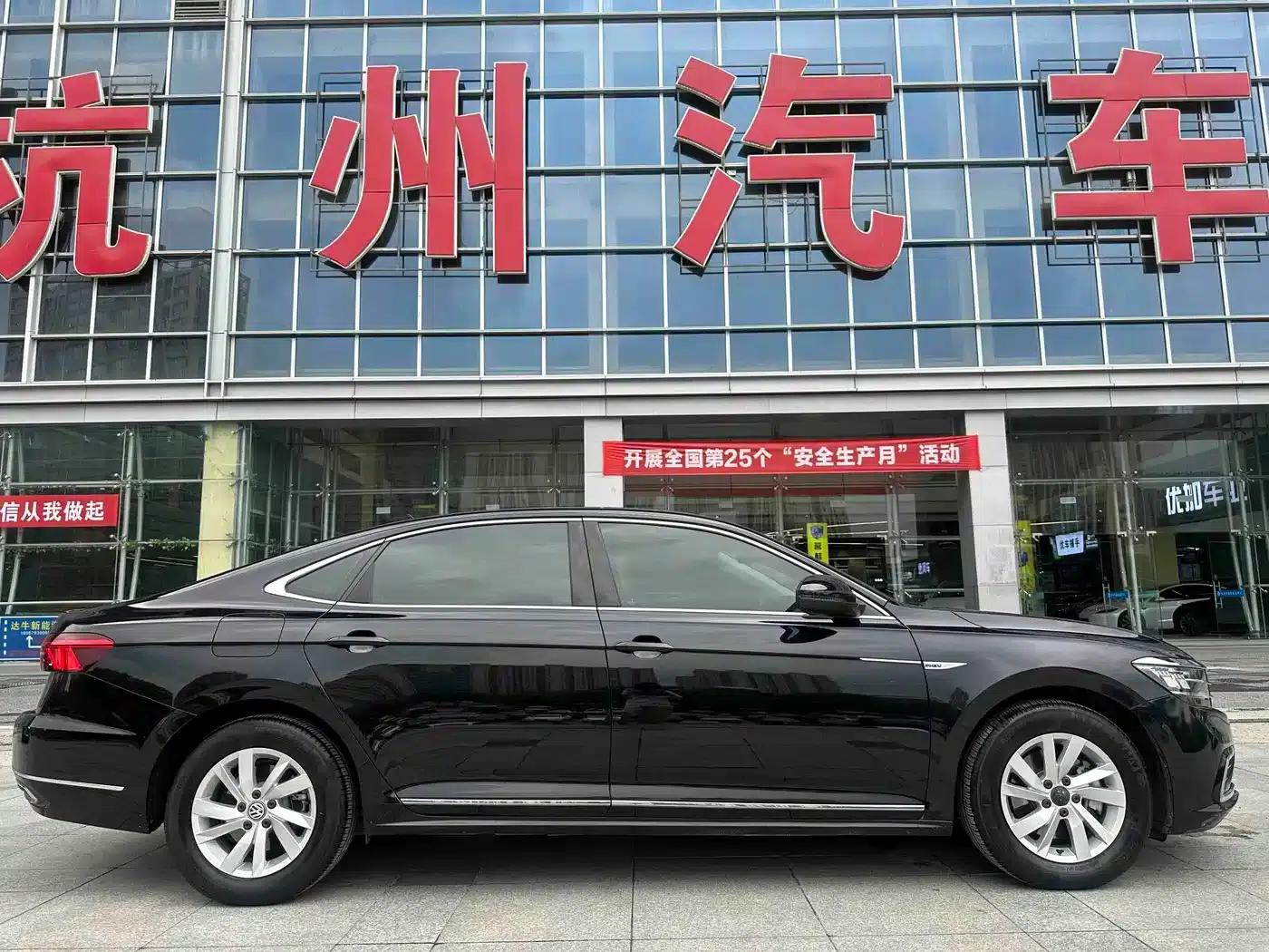 2020 Volkswagen Passat Plug-in Hybrid 430PHEV Hybrid Elite Edition (China VI Emission Standard) — миниатюра 4