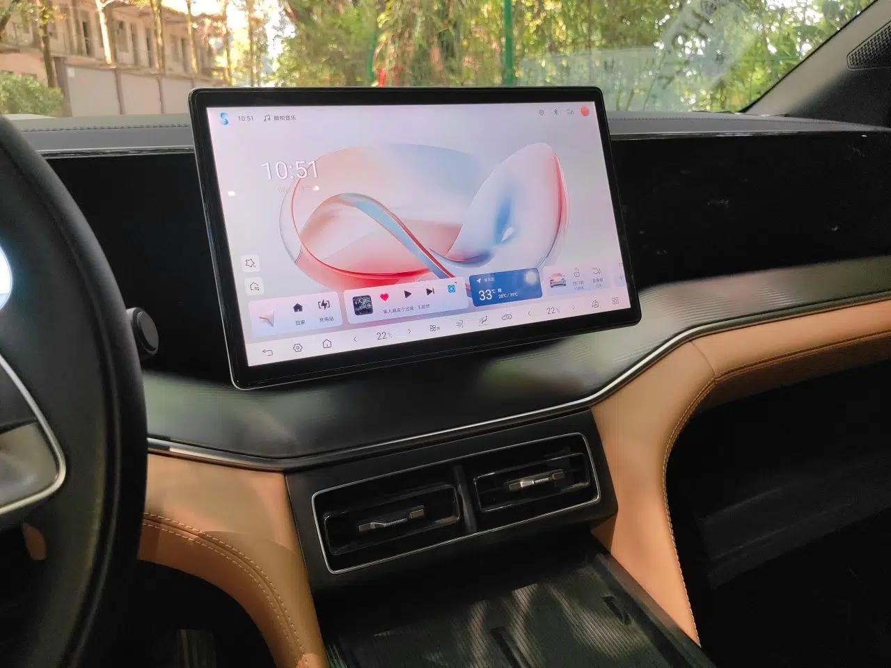 BYD Song L DM-i 2024 112 km Leading Edition — миниатюра 13