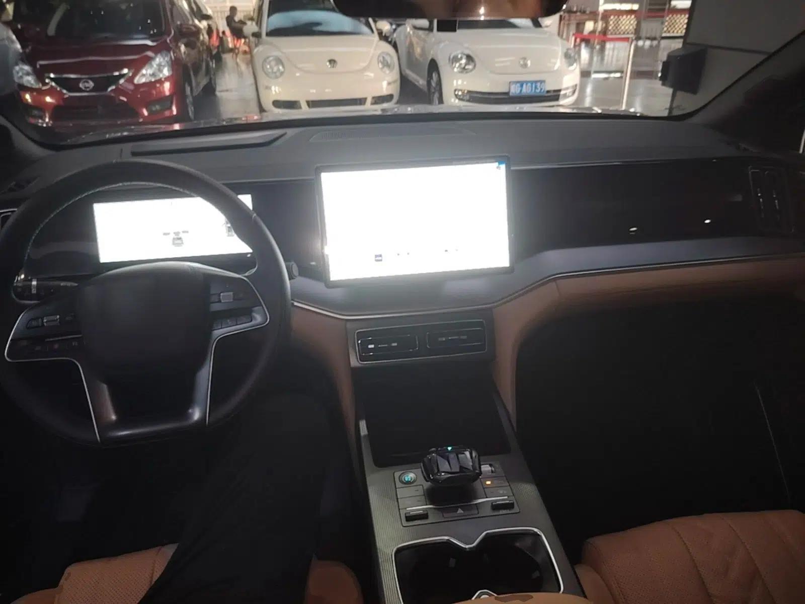 BYD Song L DM-i 2024 112 km Beyond Edition — миниатюра 12