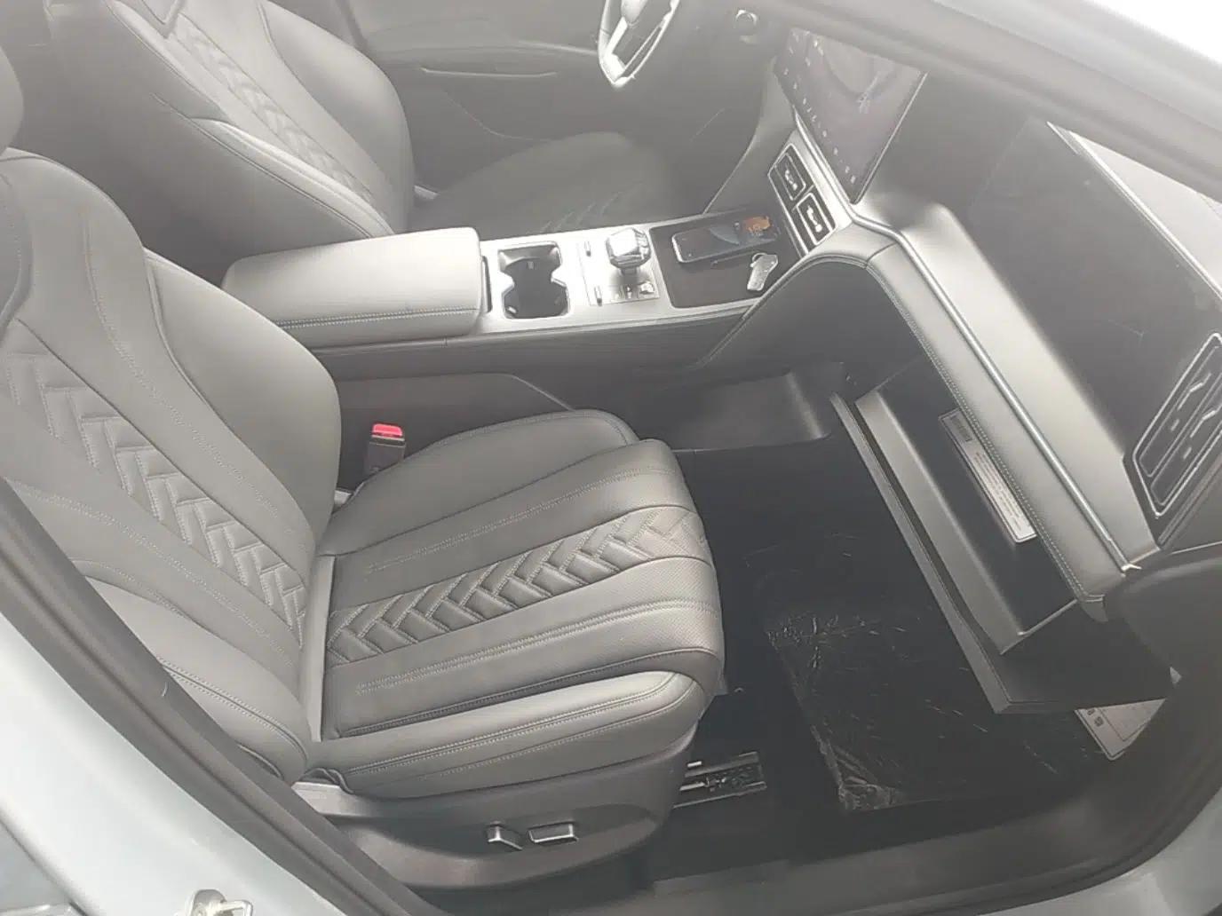 BYD Song L DM-i 2025 Intelligent Driving Version 160 km Beyond-Range Type — миниатюра 19