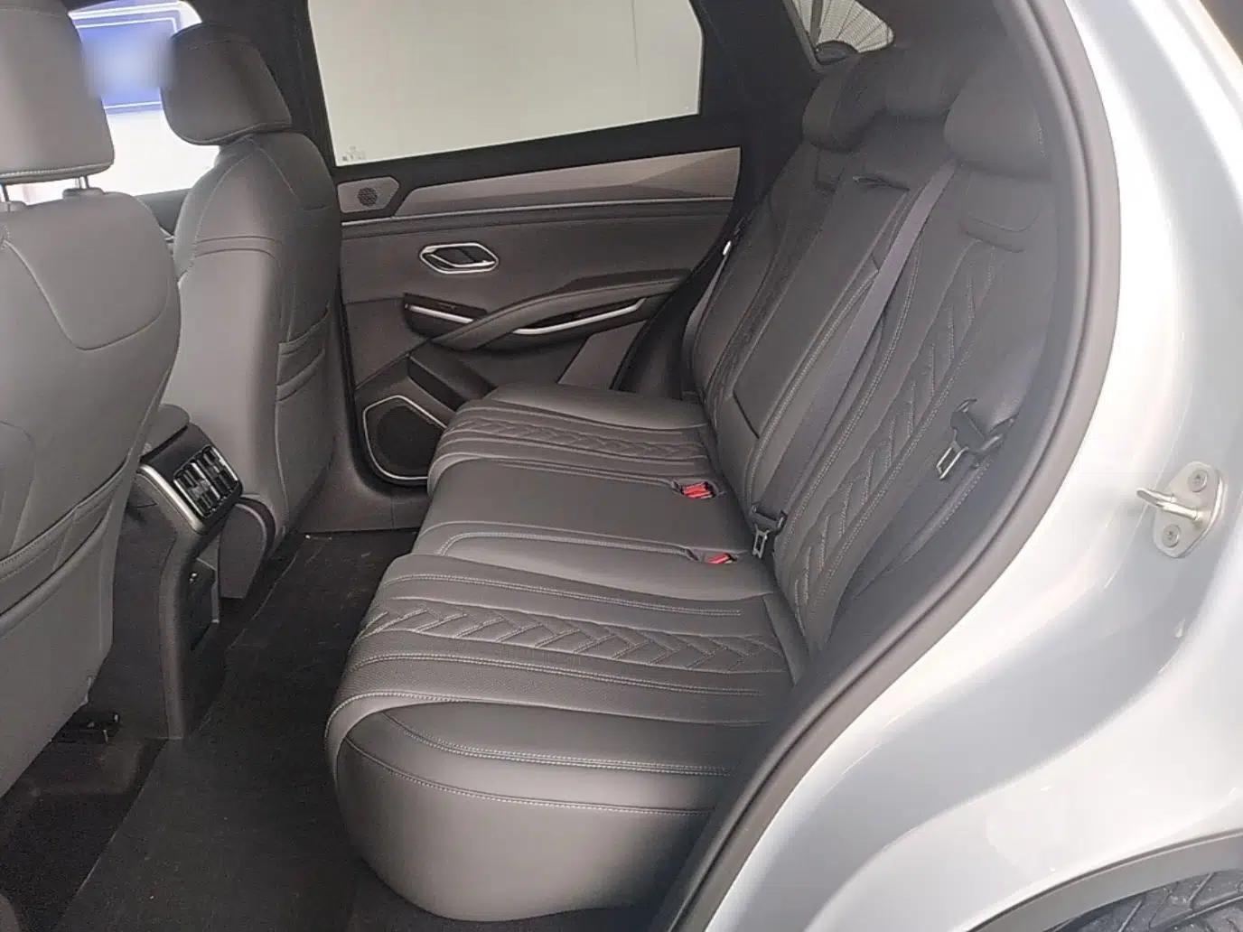 BYD Song L DM-i 2025 Intelligent Driving Version 160 km Beyond-Range Type — миниатюра 20