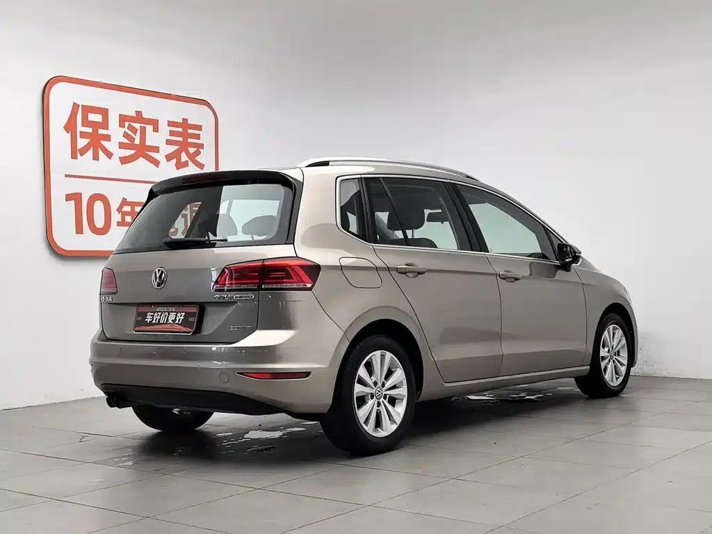 Golf Sportsvan 2016 230TSI Automatic Entry-Level Model — миниатюра 2