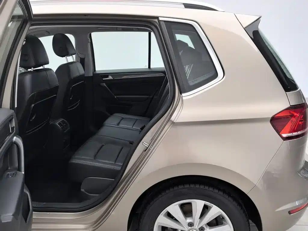 Golf Sportsvan 2016 230TSI Automatic Entry-Level Model — миниатюра 15
