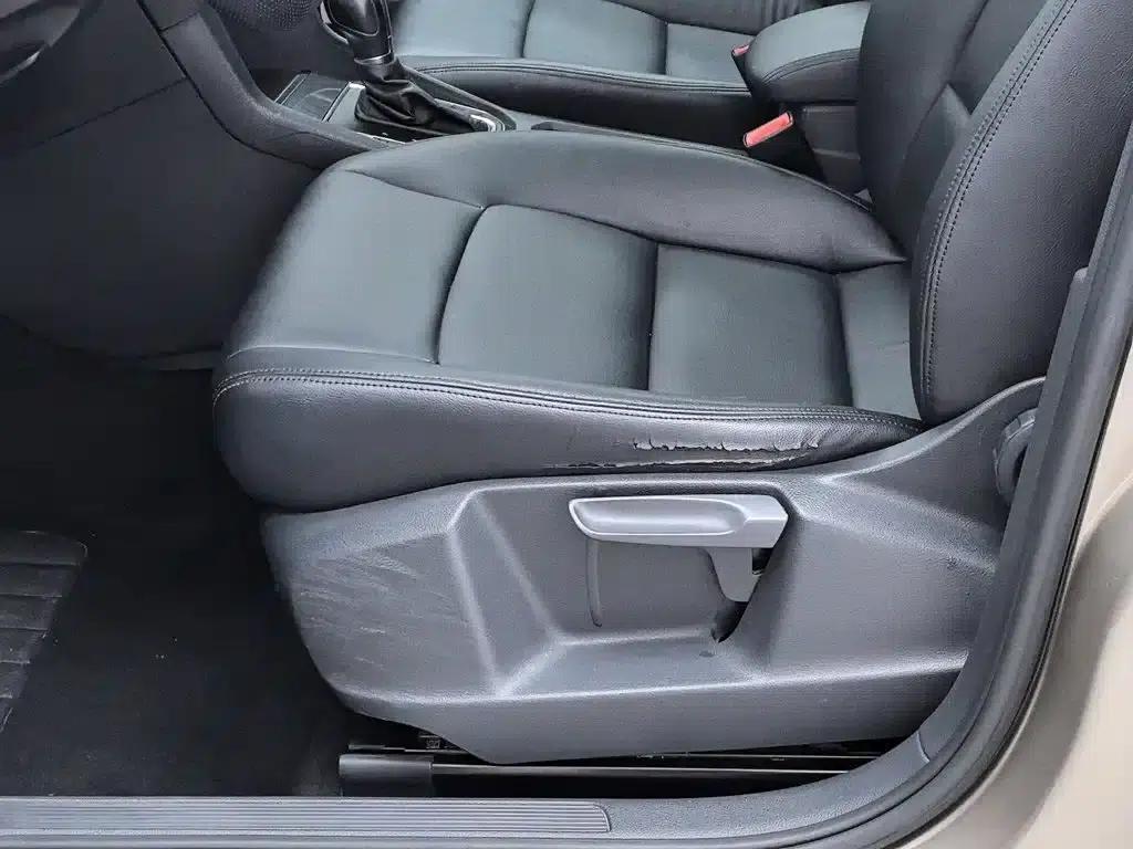 Golf Sportsvan 2016 230TSI Automatic Entry-Level Model — миниатюра 20