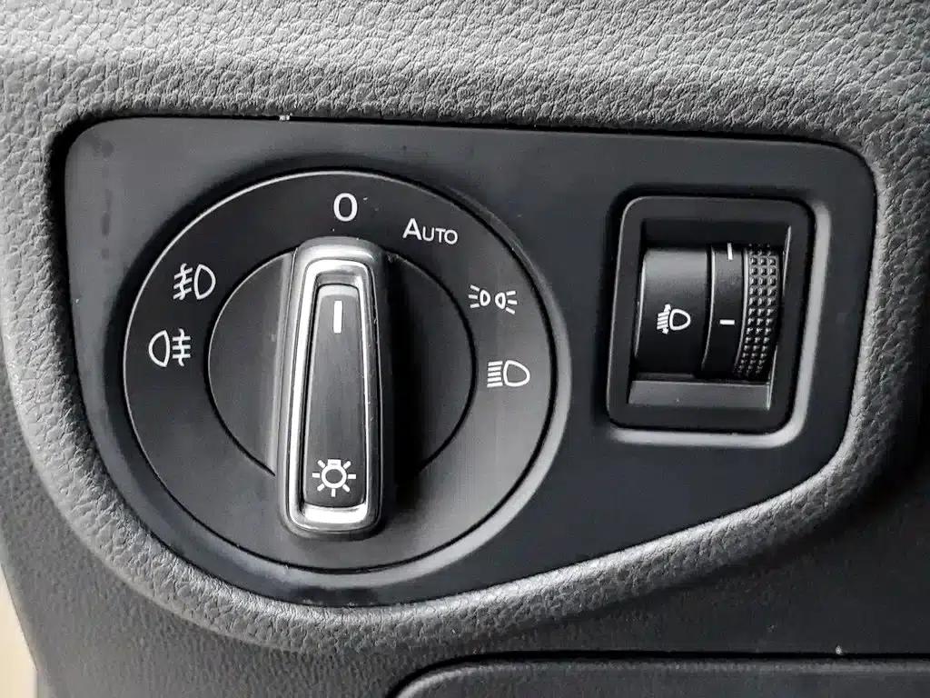 Golf Sportsvan 2016 230TSI Automatic Entry-Level Model — миниатюра 21