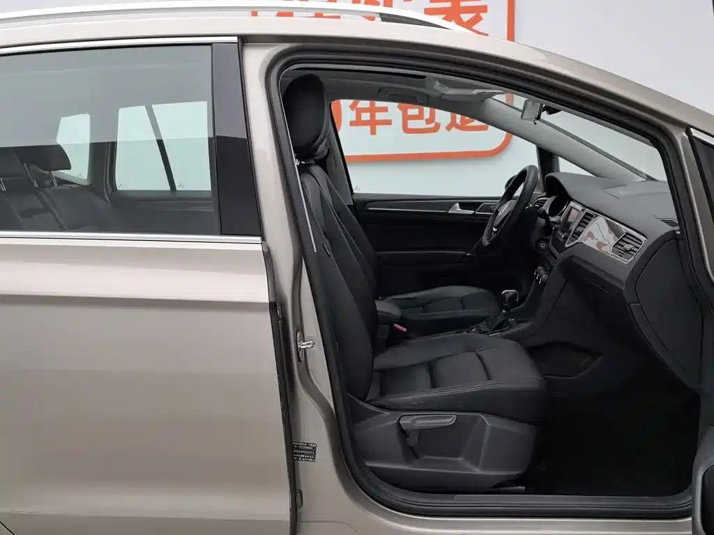 Golf Sportsvan 2016 230TSI Automatic Entry-Level Model — миниатюра 23
