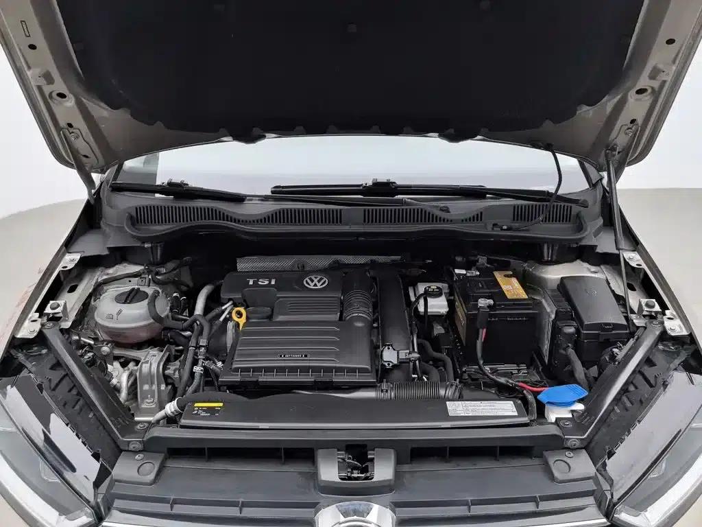 Golf Sportsvan 2016 230TSI Automatic Entry-Level Model — миниатюра 6