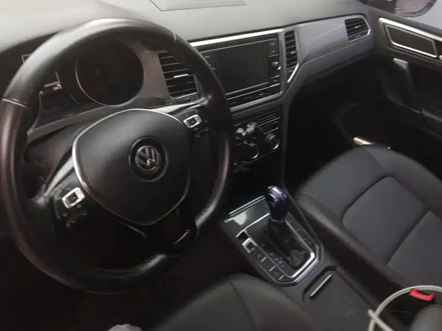 Golf Sportsvan 2020 280TSI Automatic Guardian Edition — миниатюра 12