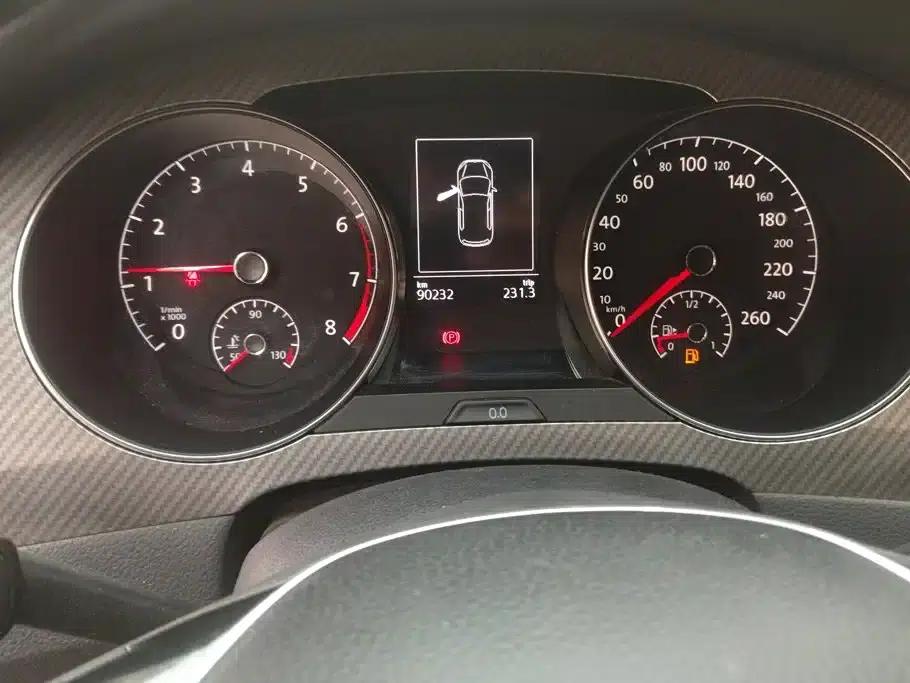 Golf Sportsvan 2020 280TSI Automatic Guardian Edition — миниатюра 14