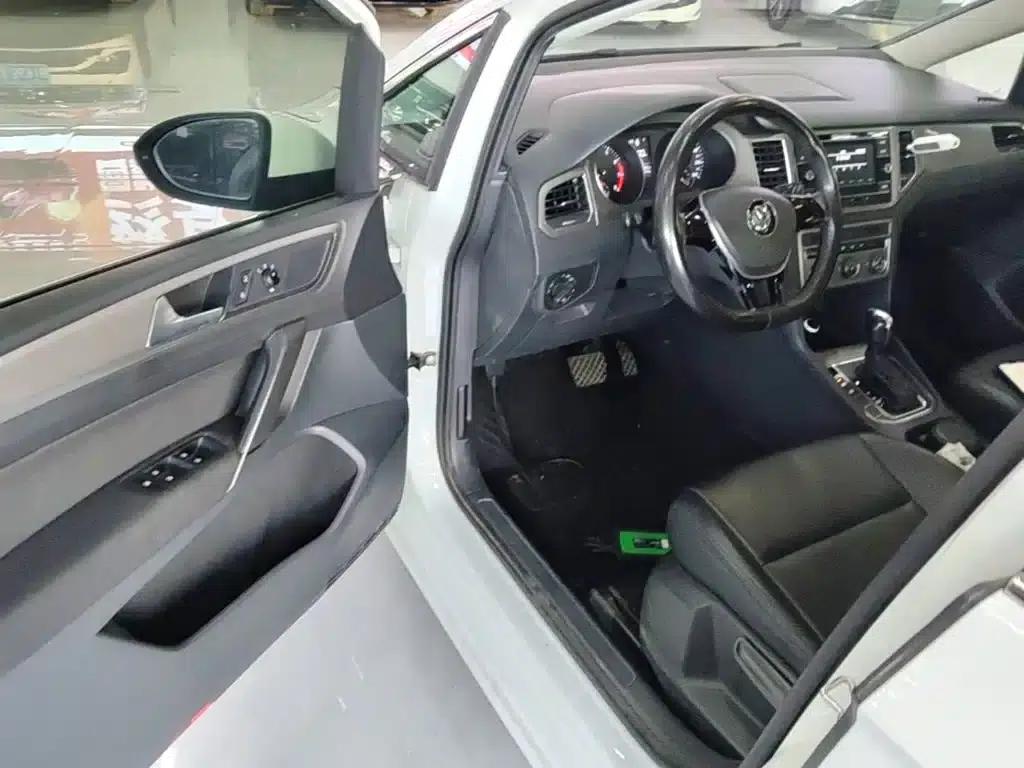 Golf Sportsvan 2018 1.6L Automatic Comfort Edition — миниатюра 16
