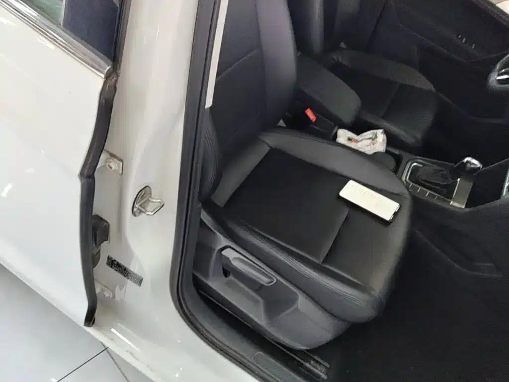 Golf Sportsvan 2018 1.6L Automatic Comfort Edition — миниатюра 25