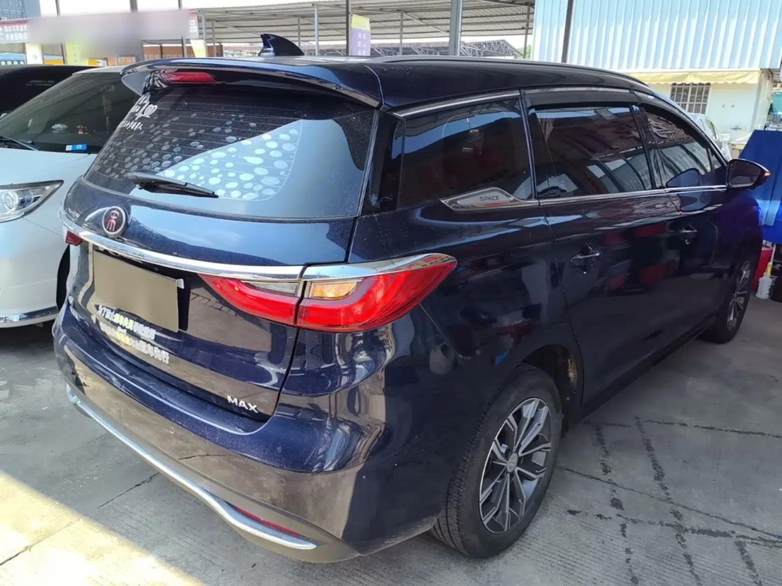 BYD Song MAX 2019 1.5T Automatic Smart Connect Ruiyi Sunroof Model 7 Seats China VI Standard — миниатюра 6