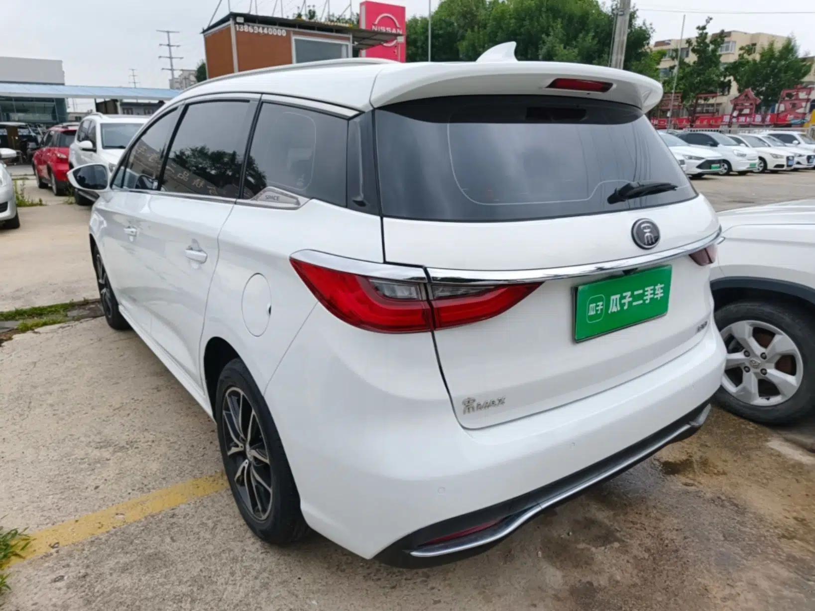 BYD Song MAX 2017 1.5T Automatic Smart Connect Prestige 7-Seater — миниатюра 4