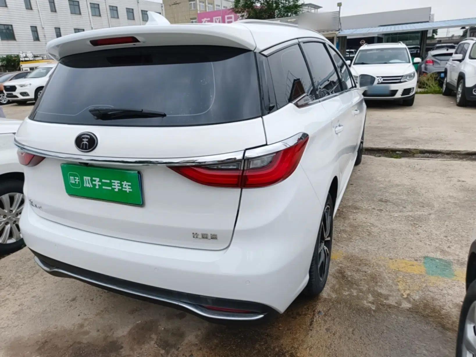 BYD Song MAX 2017 1.5T Automatic Smart Connect Prestige 7-Seater — миниатюра 6
