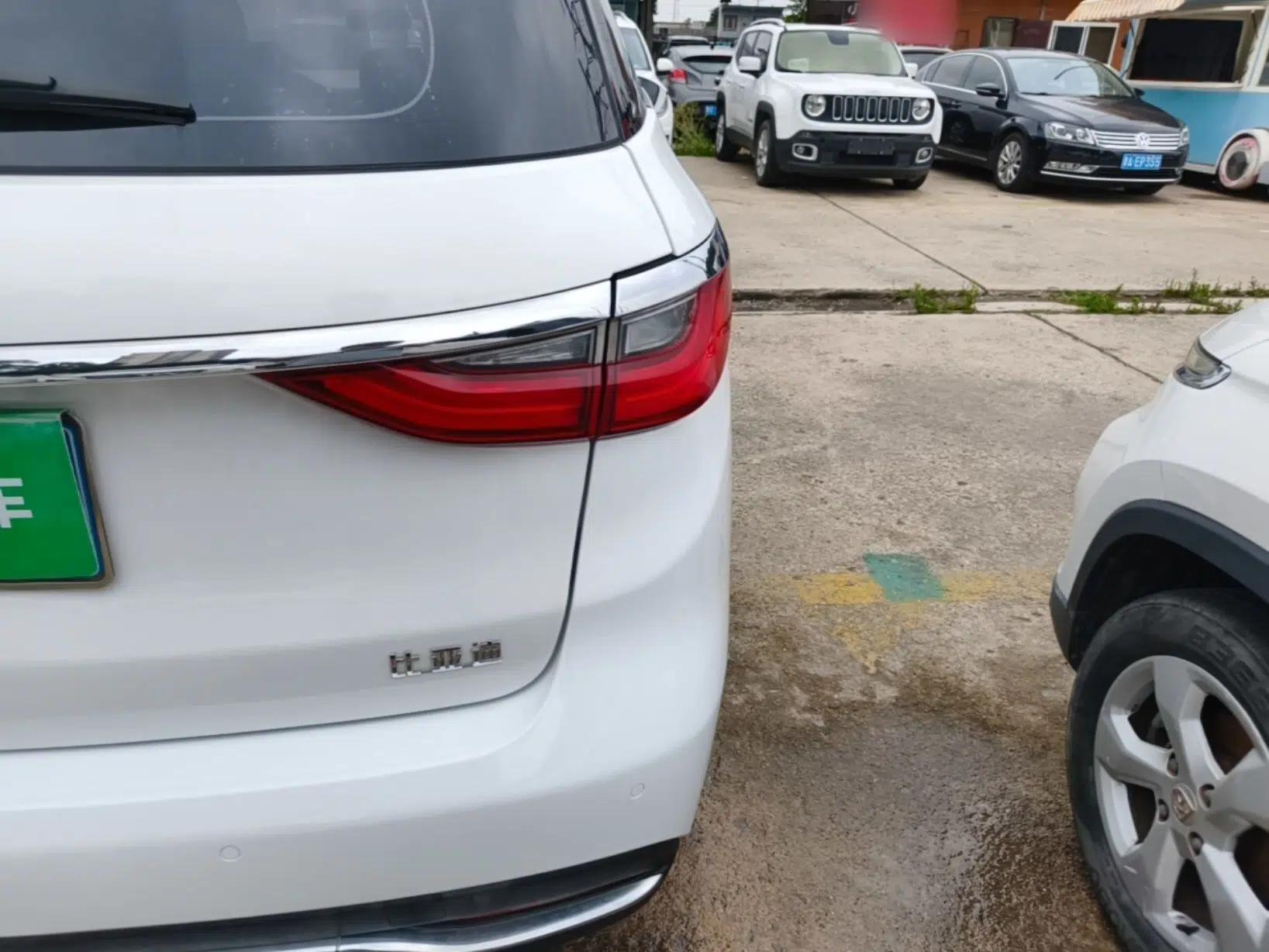BYD Song MAX 2017 1.5T Automatic Smart Connect Prestige 7-Seater — миниатюра 9