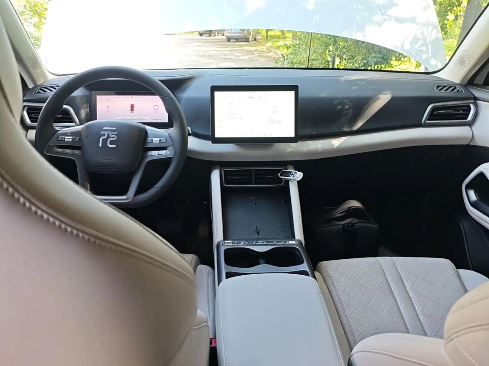 BYD Yuan UP 2025 Model 301KM Leading Version — миниатюра 12