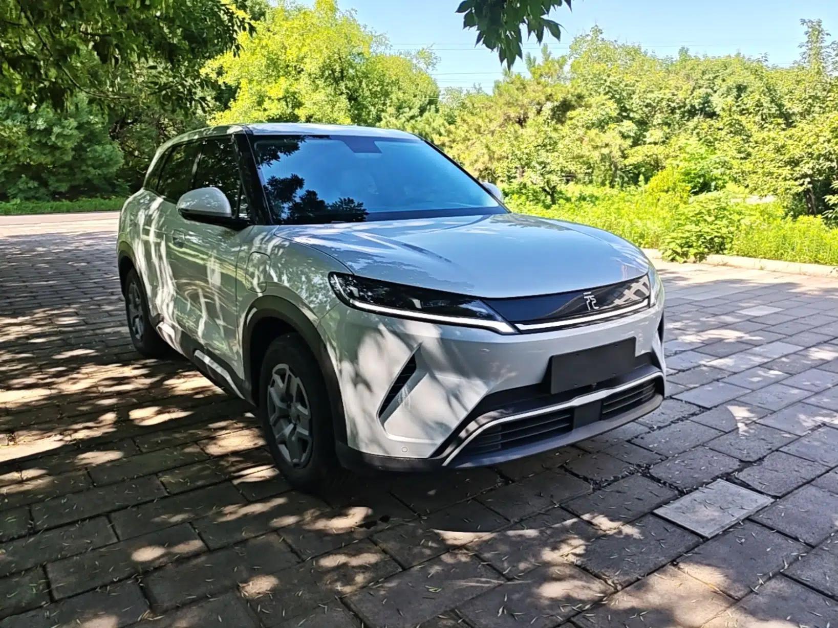 BYD Yuan UP 2025 Model 301KM Leading Version — миниатюра 3