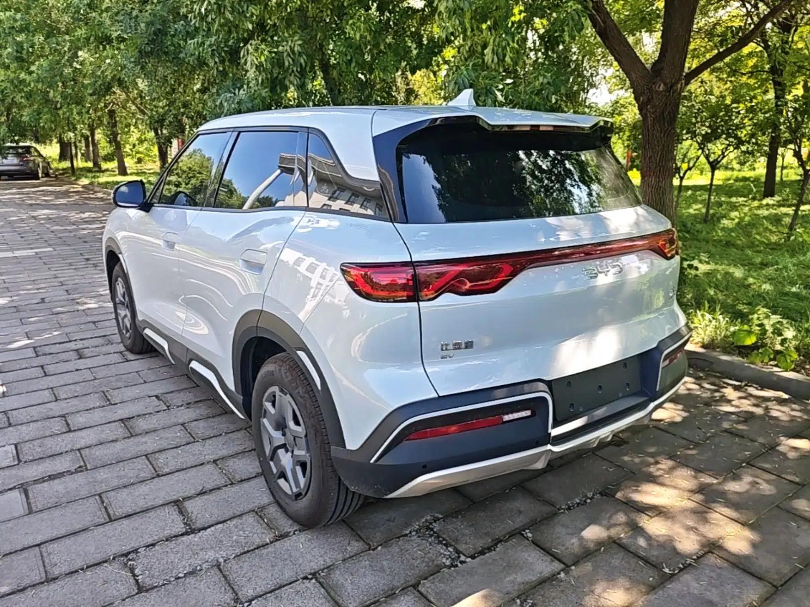 BYD Yuan UP 2025 Model 301KM Leading Version — миниатюра 4