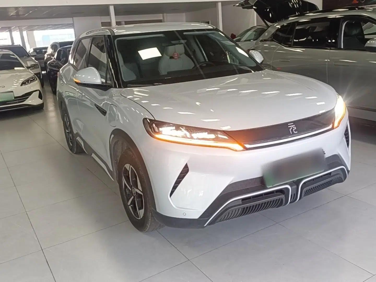 BYD Yuan UP 2024 401KM Leading Edition — миниатюра 3