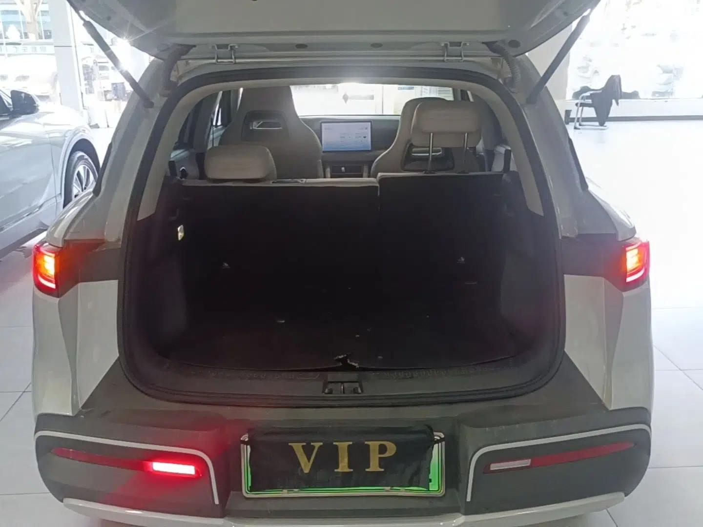 BYD Yuan UP 2024 401KM Leading Edition — миниатюра 22